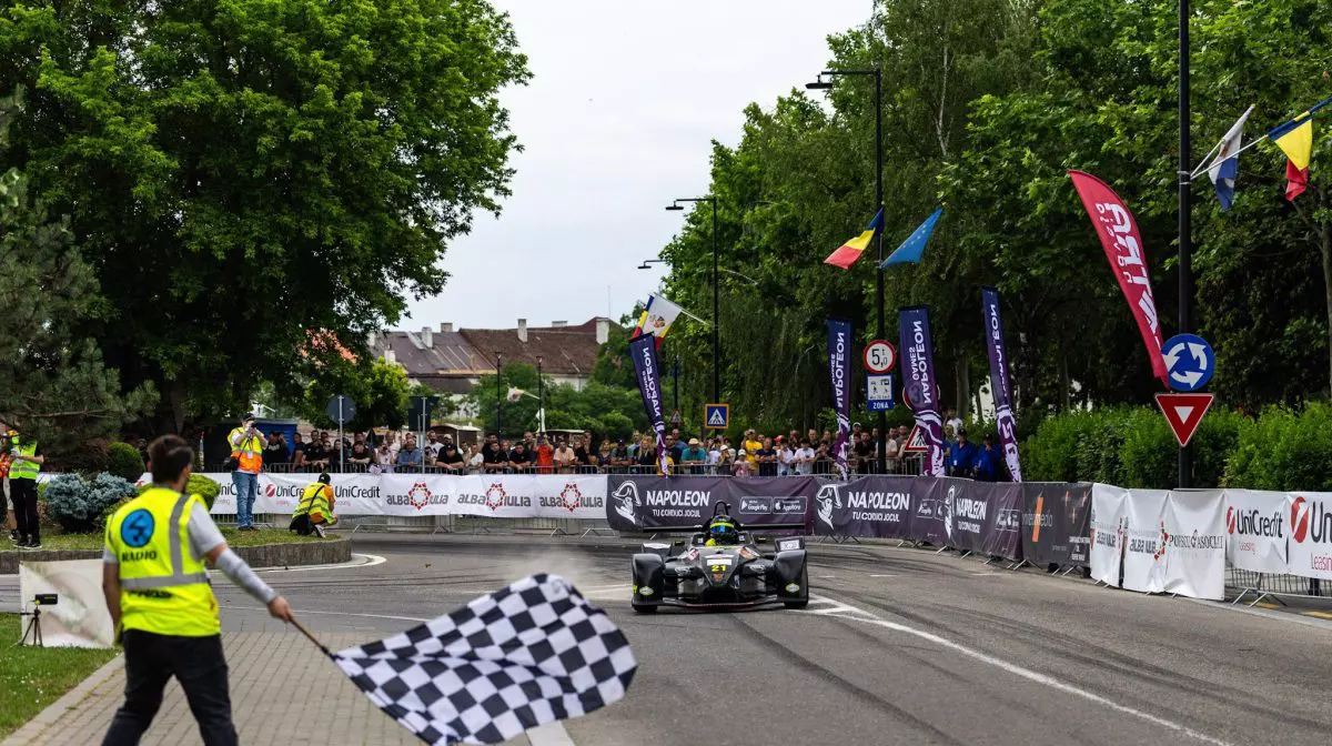 La volanul unui Wolf GB08 Thunder, Savloschi domină prima etapă a Super Rally 2026